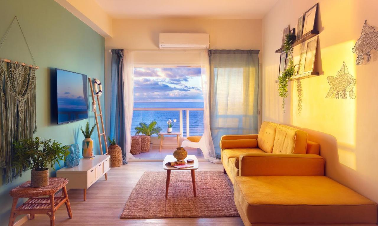 4 Bedroom Apartment On The Beach Tel Aviv Exterior photo